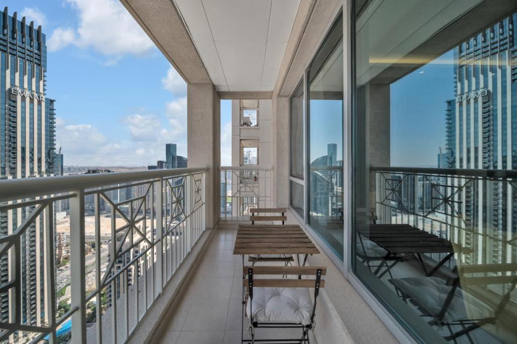 ドバイ29Blvd Burjviewアパートメント エクステリア 写真